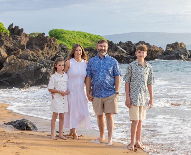 Family photo session at Maluaka Beach